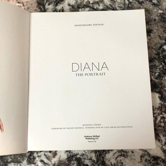 Princess DIANA The Portrait Anniversary Edition Coffee Table Book - Softcover - Picture 3 of 15